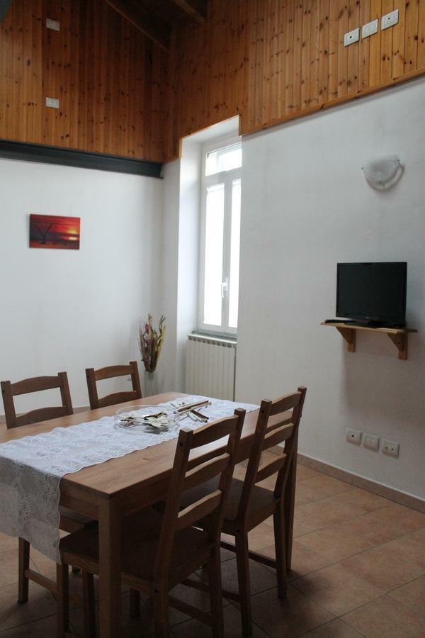 Le Camere Di Aladino Carugate Exteriör bild